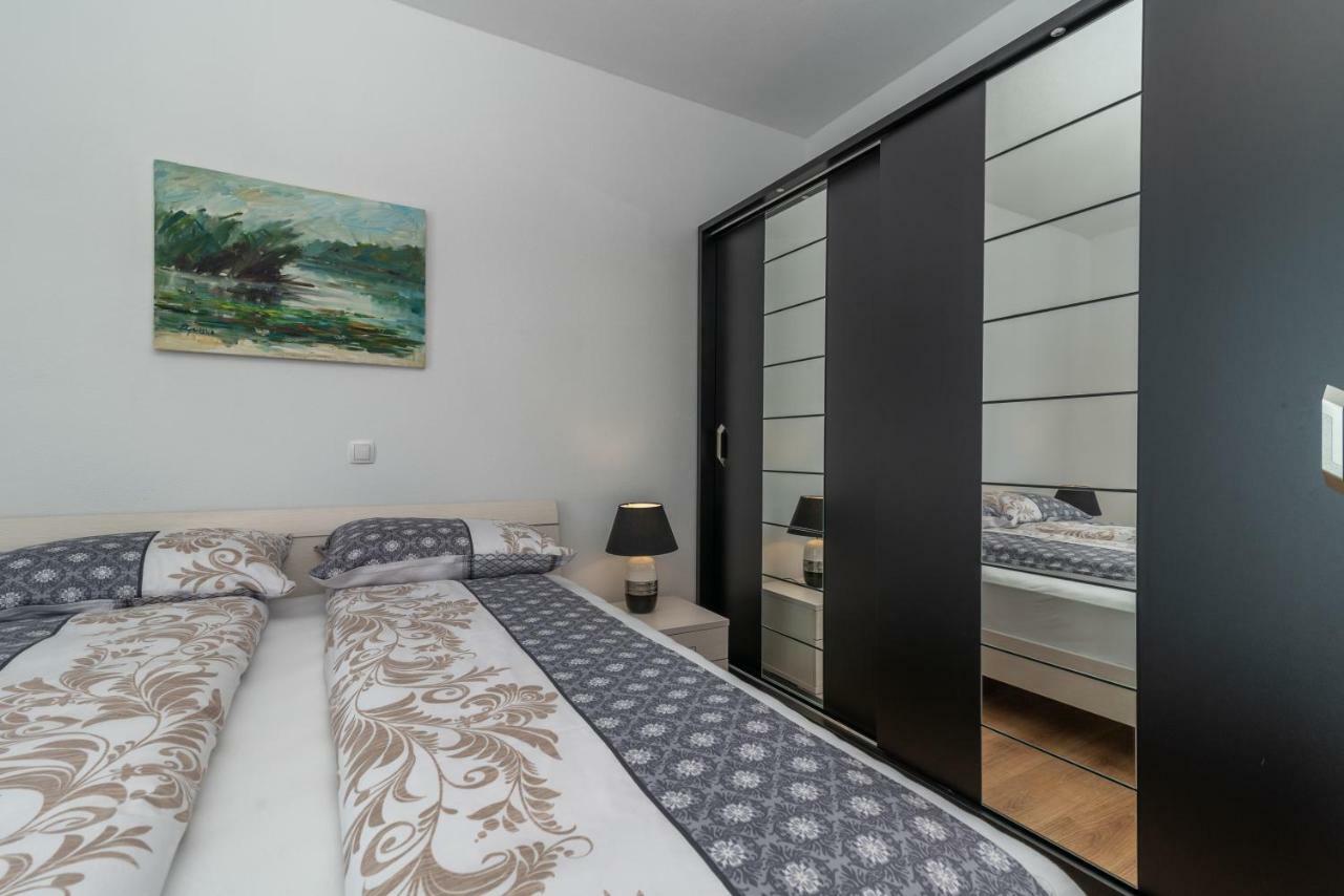 Villa Confido Luxury Apartment 01 Seget Donji ภายนอก รูปภาพ