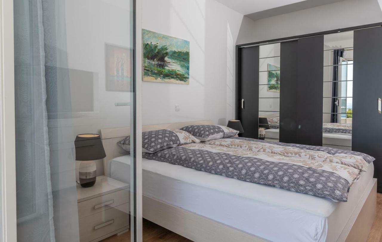 Villa Confido Luxury Apartment 01 Seget Donji ภายนอก รูปภาพ