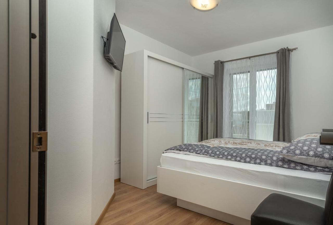 Villa Confido Luxury Apartment 01 Seget Donji ภายนอก รูปภาพ